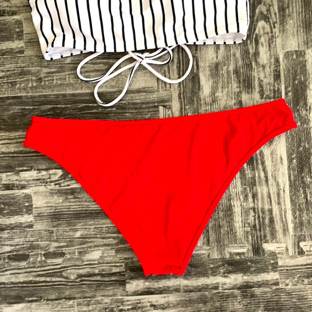 La hearts New Without tags Women’s 2 piece swim suit Large - Picture 6 of 10
